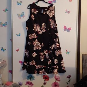 3x Ruffle Floral Dress